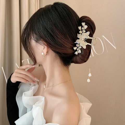"Latafashion Butterflyy Rhinestone Hair Claw" Pack of 1